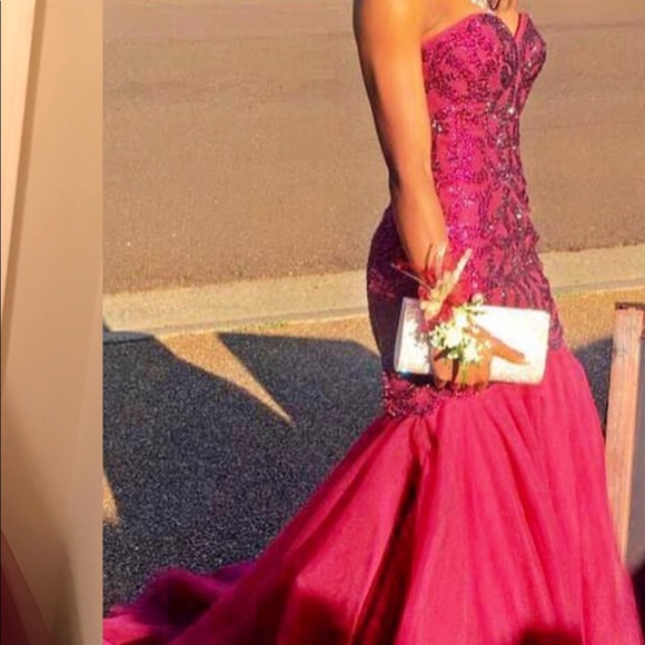 Alyce Prom dress - Picture 2 of 3